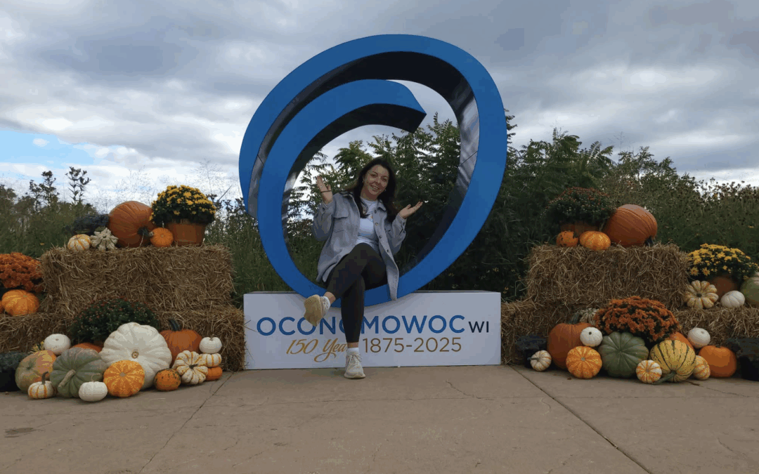 Wisco Pumpkin Co. Prepares Lake Country’s Porches for Fall