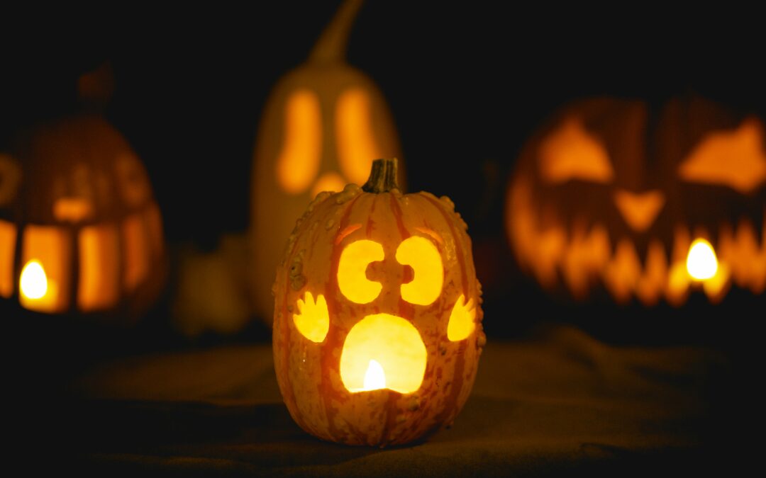 Okauchee Business Association Hosts Family Friendly Trick or Treat