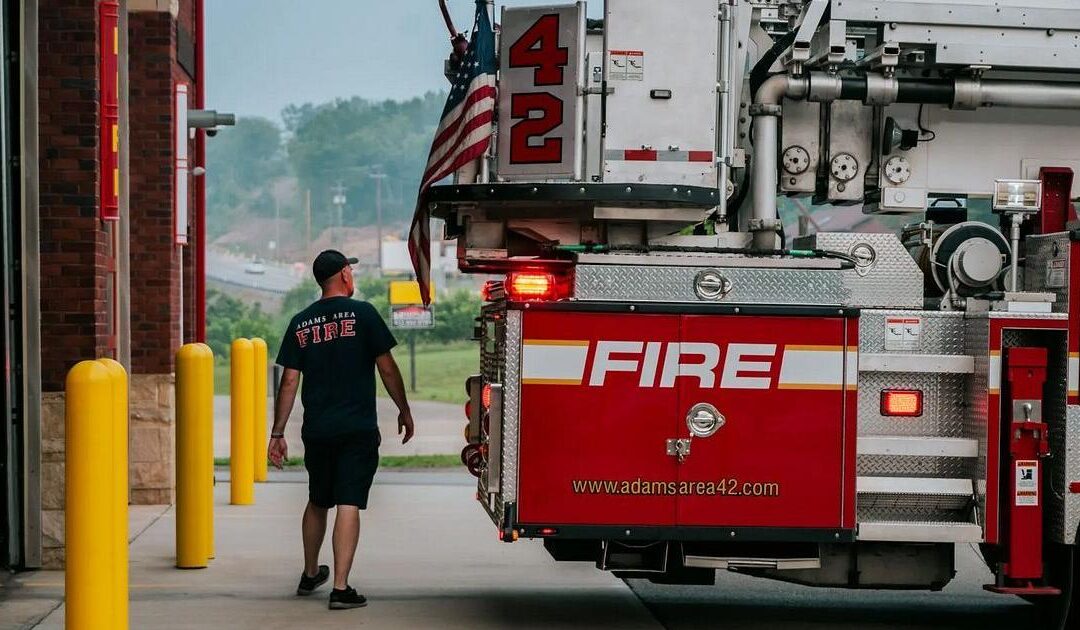 Milwaukee fire chief points to weekend fire as he pushes for sprinkler requirement