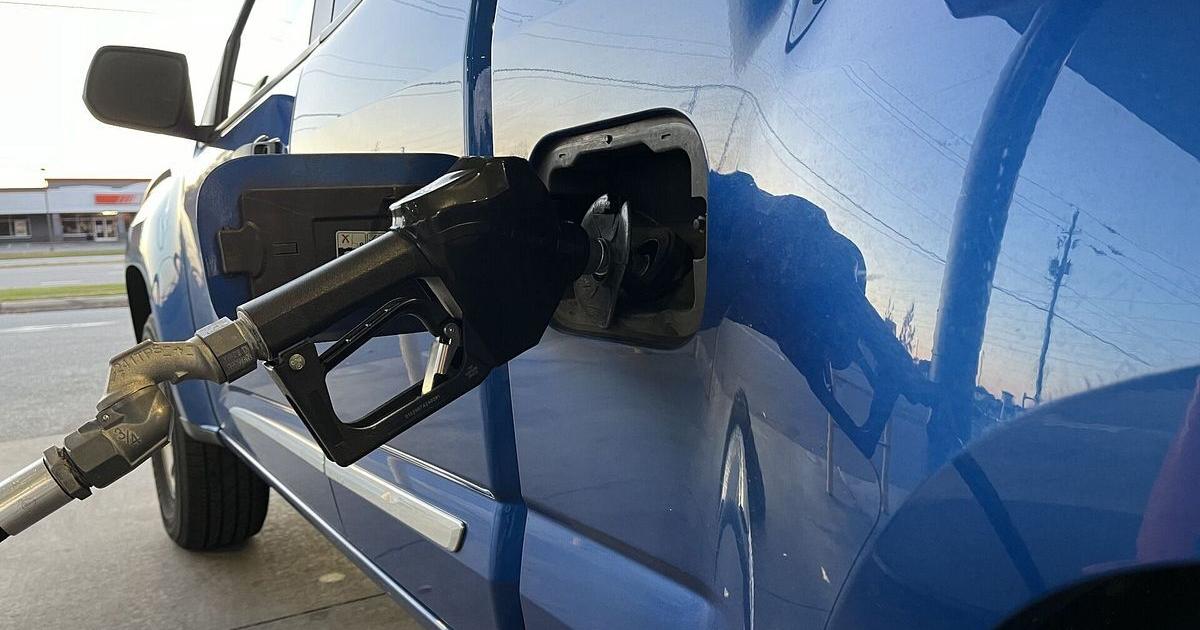 Wisconsin gas down to $3.59 per gallon heading into Fourth of July weekend